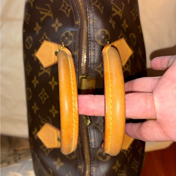 Louis Vuitton Bandolier Speedy 30 Handbag - Picture 8 of 12